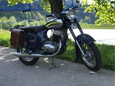 Jawa 250 559 renovovaná – náhľad 4