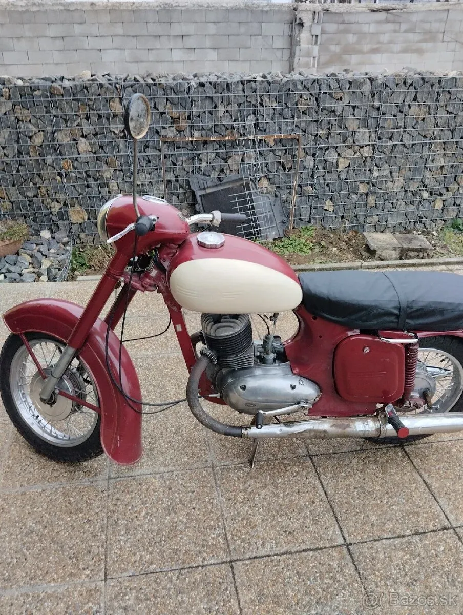 Jawa 250 - foto 1