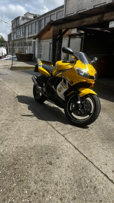Yamaha r6 – náhľad 2