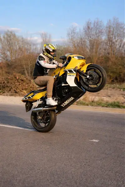 Yamaha r6 – náhľad 3