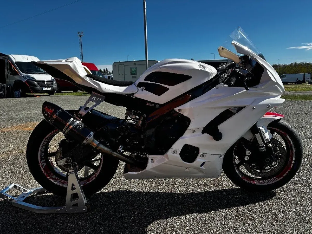 Yamaha R6, okruhovka - foto 1