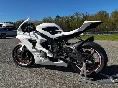 Yamaha R6, okruhovka – náhľad 2