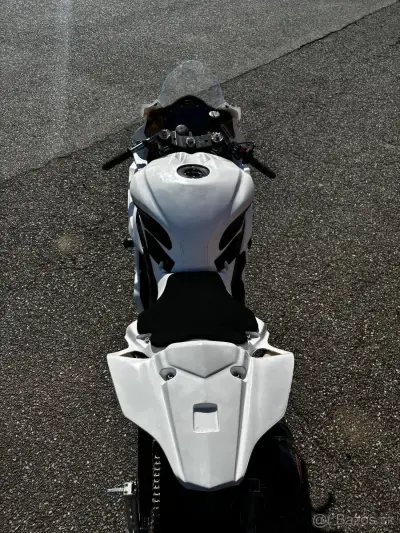Yamaha R6, okruhovka – náhľad 3