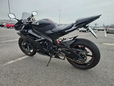 Yamaha R6 2006 – náhľad 3