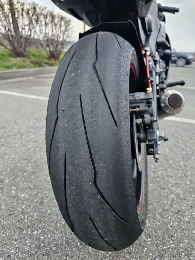 Yamaha R6 2006 – náhľad 6