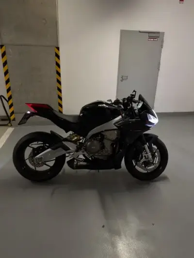 Aprilia Tuono 660 Factory + Rizoma doplnky a MIVV výfuk – náhľad 2