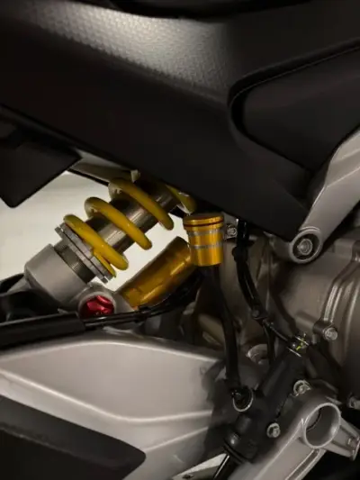 Aprilia Tuono 660 Factory + Rizoma doplnky a MIVV výfuk – náhľad 5