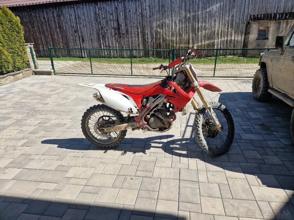 Honda CRF 250 R - foto 1