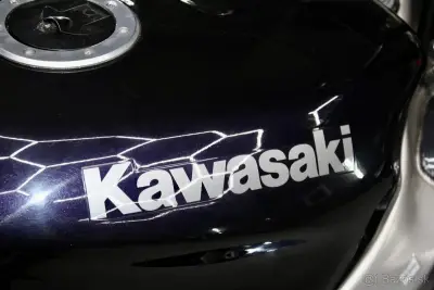 Kawasaki Ninja ZX-7R – náhľad 5
