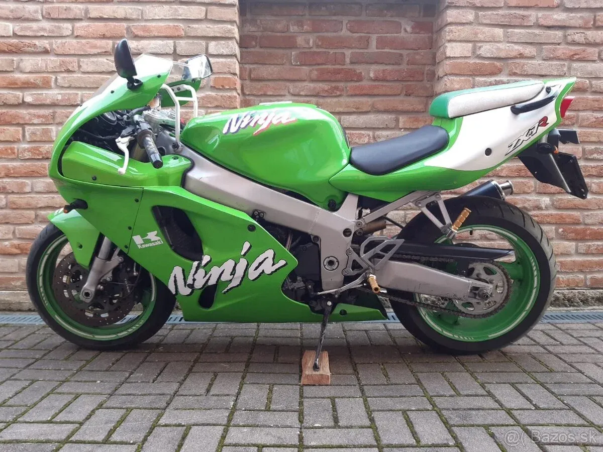 Kawasaki ZX 7R Ninja - foto 1