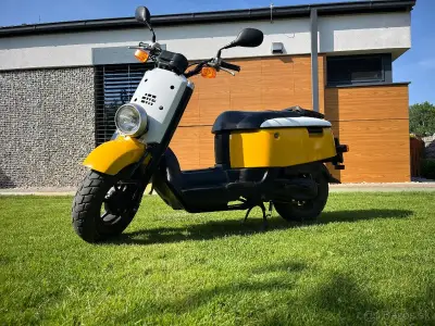 predám skúter Yamaha giggle 4T 50 – náhľad 1