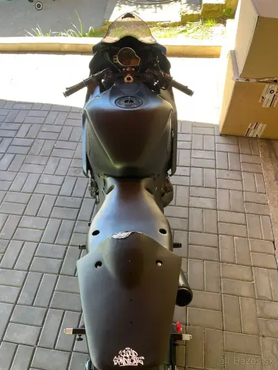 Honda CBR 1000RR (2014) okruhovka – náhľad 7