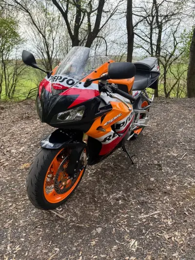 Honda CBR 1000 RR – náhľad 1
