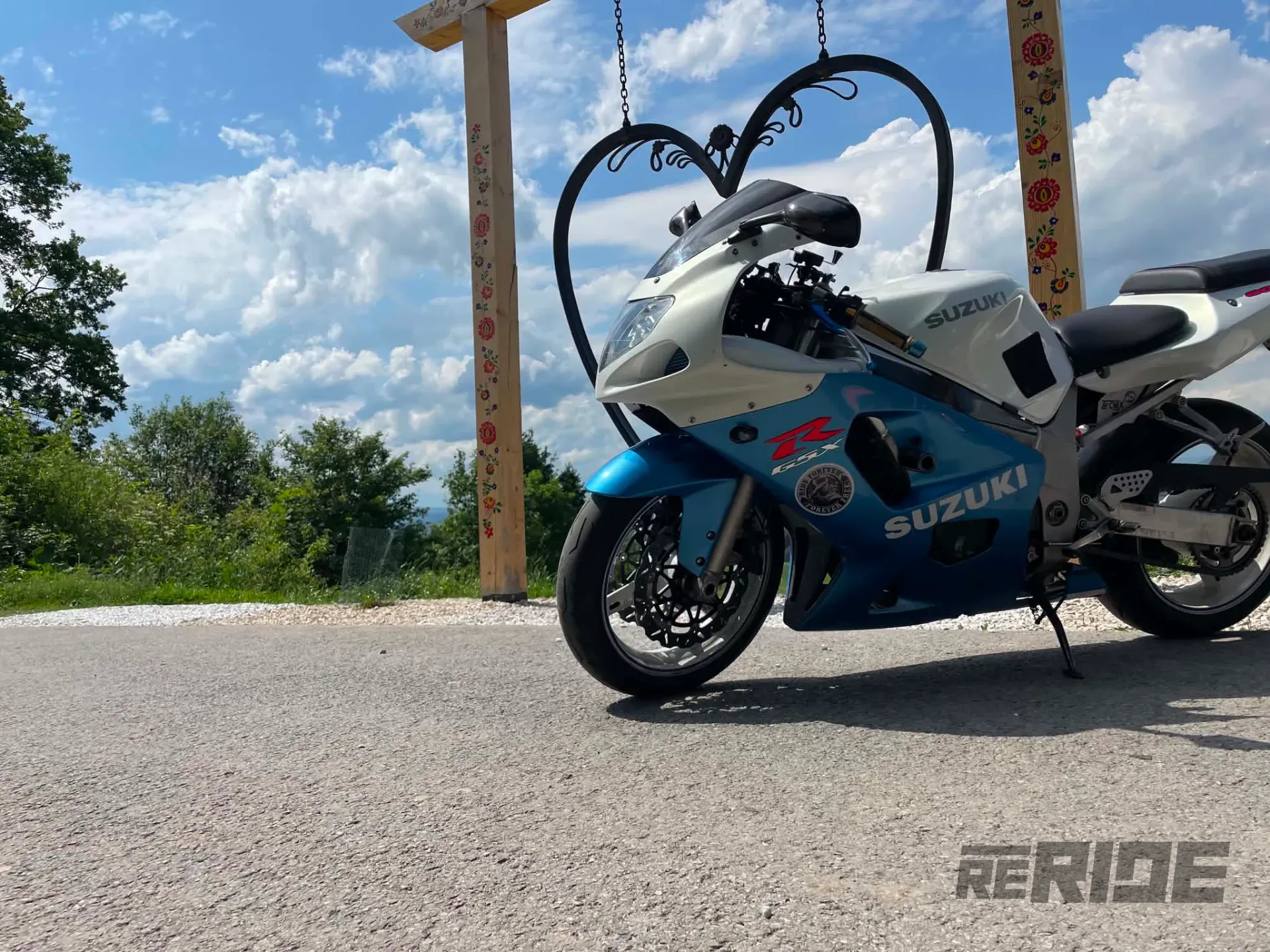 Suzuki GSX-R 600 - foto 1