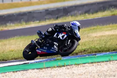 SUZUKI GSXR 1000 L3 okruh – náhľad 3