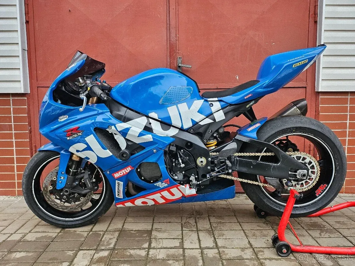 Suzuki GSX-R-1000 k8 okruhovka - foto 1