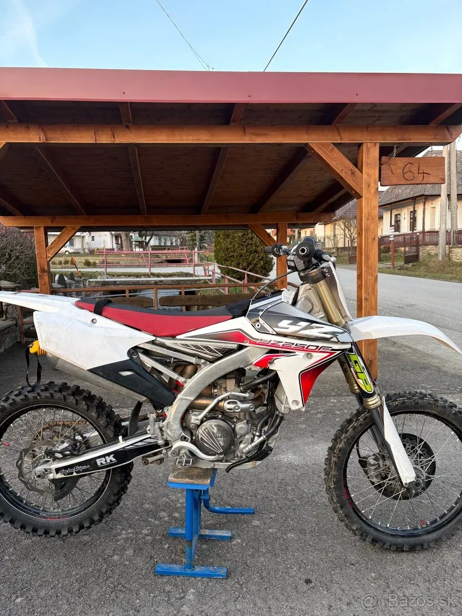 Yamaha yzf 250 - foto 1