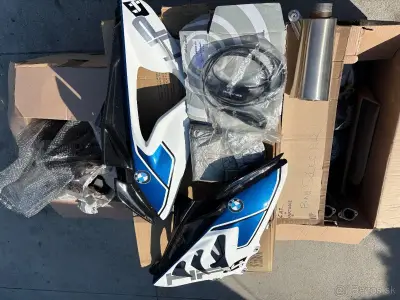 BMW S1000RR – náhľad 9