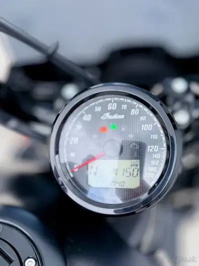 Indian Scout Rogue black s výfukmi Jekkil&Hyde – náhľad 6