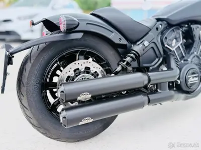 Indian Scout Rogue black s výfukmi Jekkil&Hyde – náhľad 7