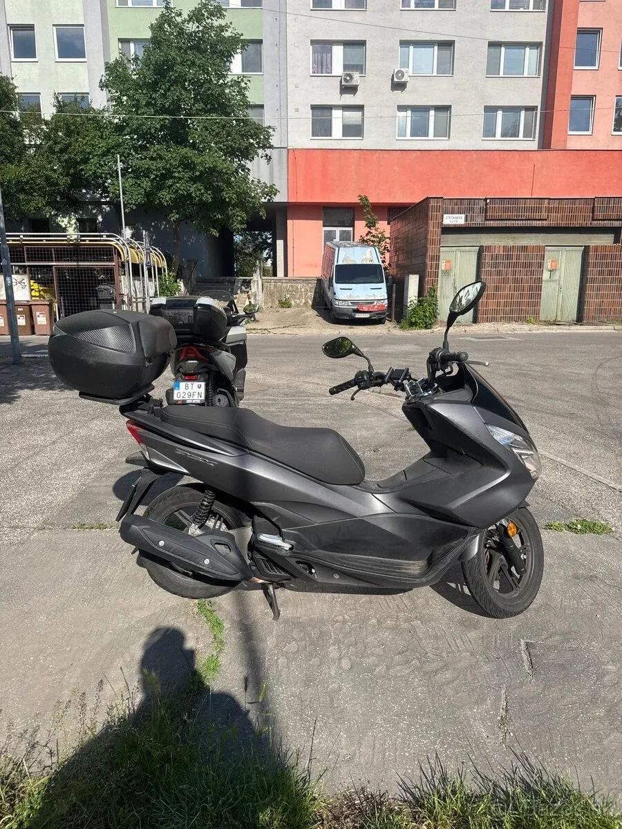 Predám Honda PCX 125 – r. 2017 - foto 1