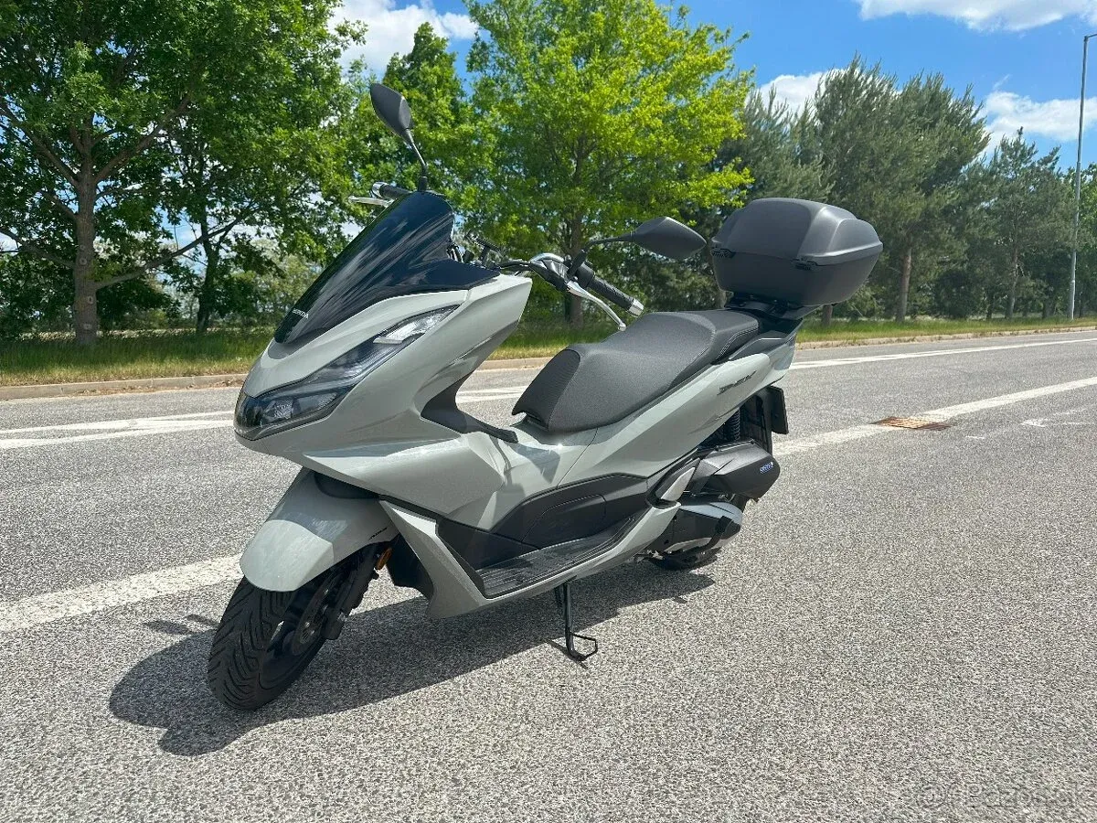Honda PCX 125 - foto 1