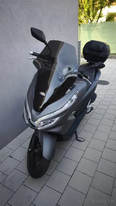 Honda PCX 125 top stav - malo km – náhľad 5