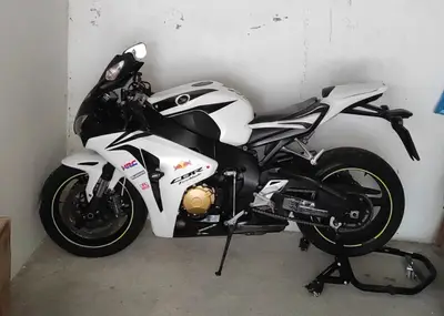 Honda CBR 1000 RR SC59 – náhľad 2