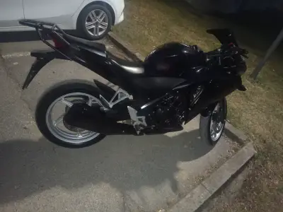 Honda CBR 250R – náhľad 4