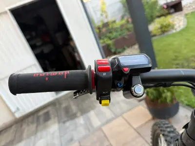 Predám Surron Light Bee X 13,5kW, 60V70A – náhľad 4