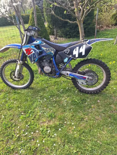 YAMAHA YZ 125 CROSS – náhľad 1