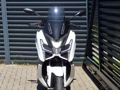 Voge SR1 125i GT - bílý – náhľad 4