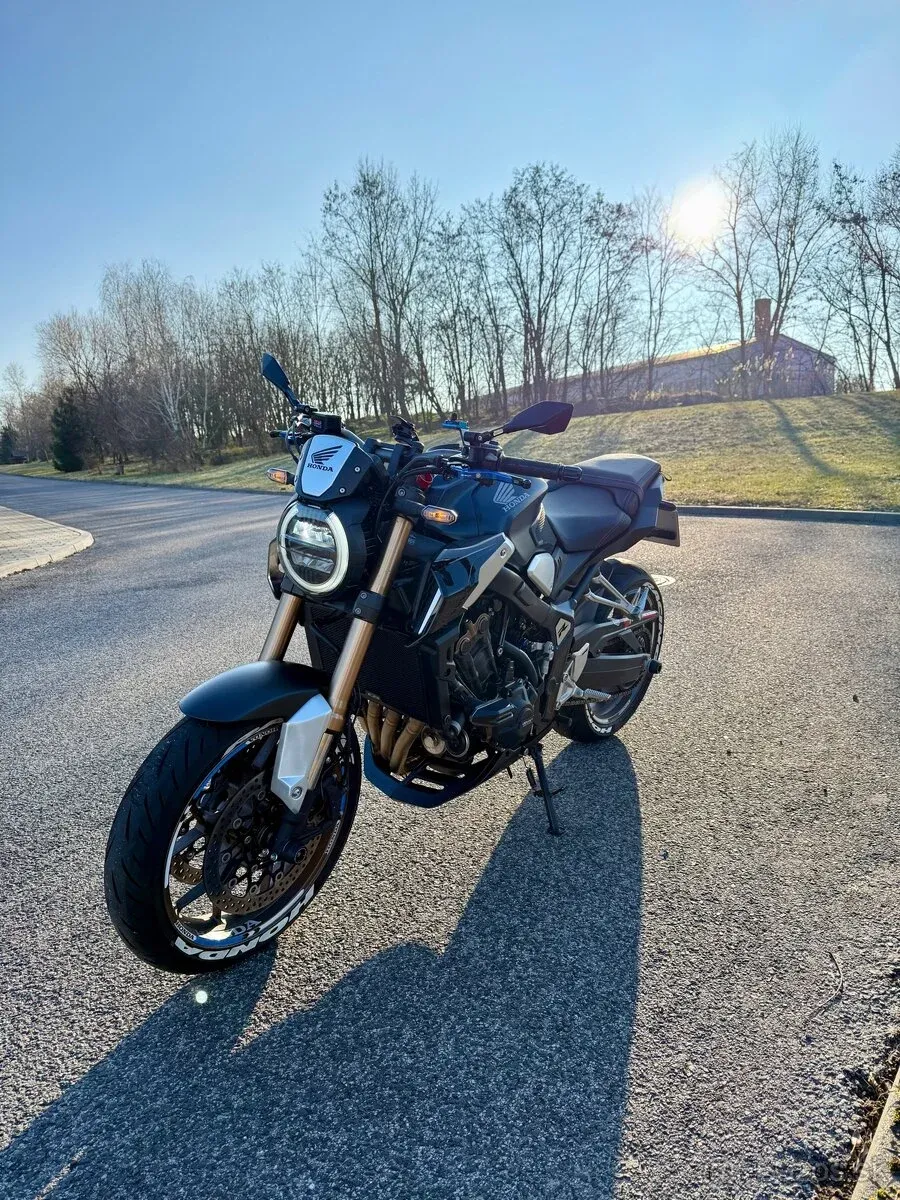 Honda CB650R - foto 1