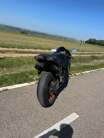 Kawasaki Ninja ZX10R 2007 – náhľad 3
