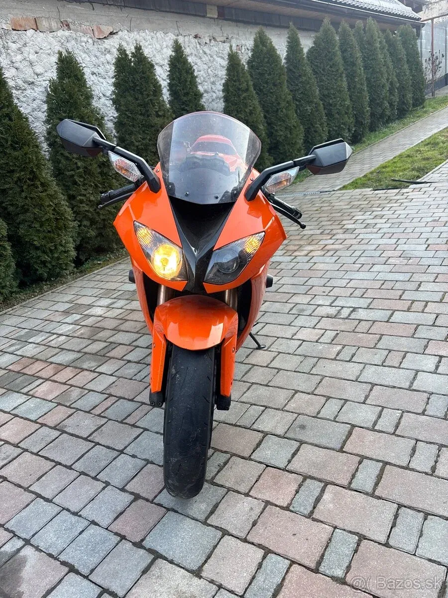 Kawasaki ZX-10R - foto 1