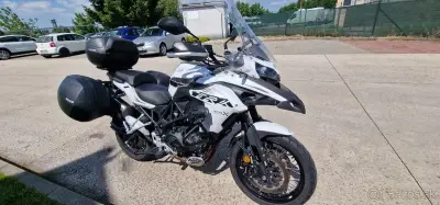 Benelli TRK502 X - malý nájazd, super výbava – náhľad 1