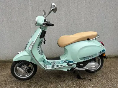 VESPA PRIMAVERA BATIK 125 ABS E5+ VERDE AMABILE – náhľad 4