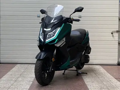 Skúter MAXON OPTIMUS 125 - zelený, Digital Cockpit / SKLADOM – náhľad 1