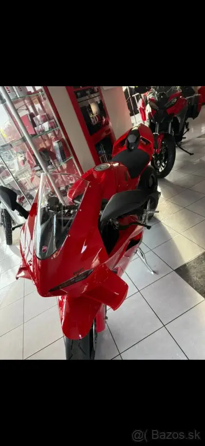 Ducati Panigale V4 2025 – náhľad 2