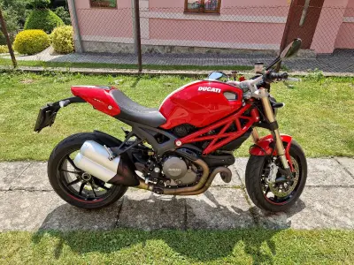 Ducati Monster 1100 EVO – náhľad 1