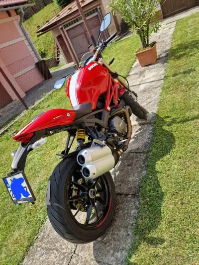 Ducati Monster 1100 EVO – náhľad 3