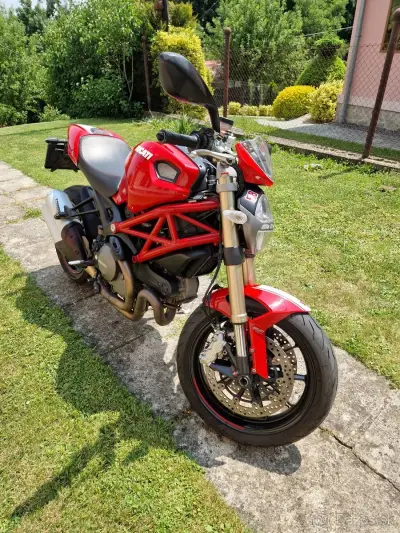 Ducati Monster 1100 EVO – náhľad 6