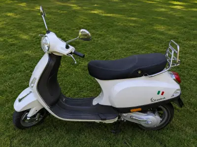 Vespa LX 50 2T 2011 v Super stave + Doplnky – náhľad 3