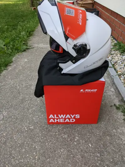Prilba na motorku LS2 FF370 Easy Vyklapacia Veľkosť L Biela Leskla – náhľad 5