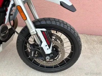 Moto Guzzi V85TT – náhľad 4