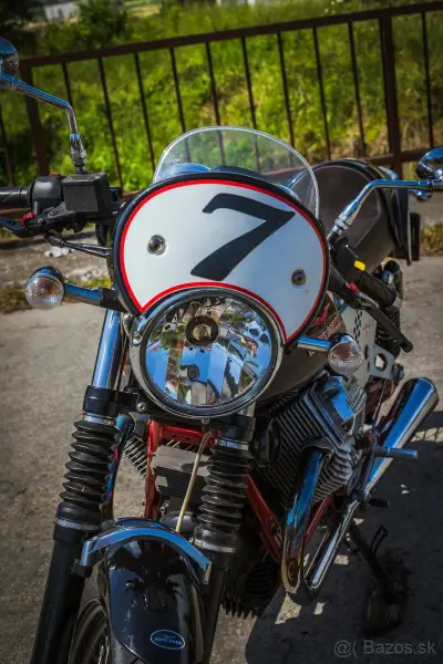 Moto Guzzi V7 Racer – náhľad 4