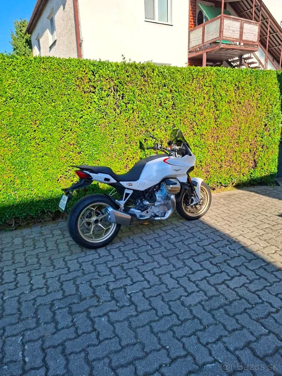 Moto Guzzi V 100 Mandello-predaj - foto 1