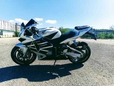 Honda CBR 600 RR – náhľad 6