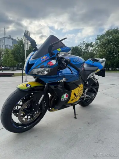Honda CBR 600 RR – náhľad 1