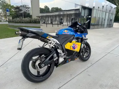 Honda CBR 600 RR – náhľad 3